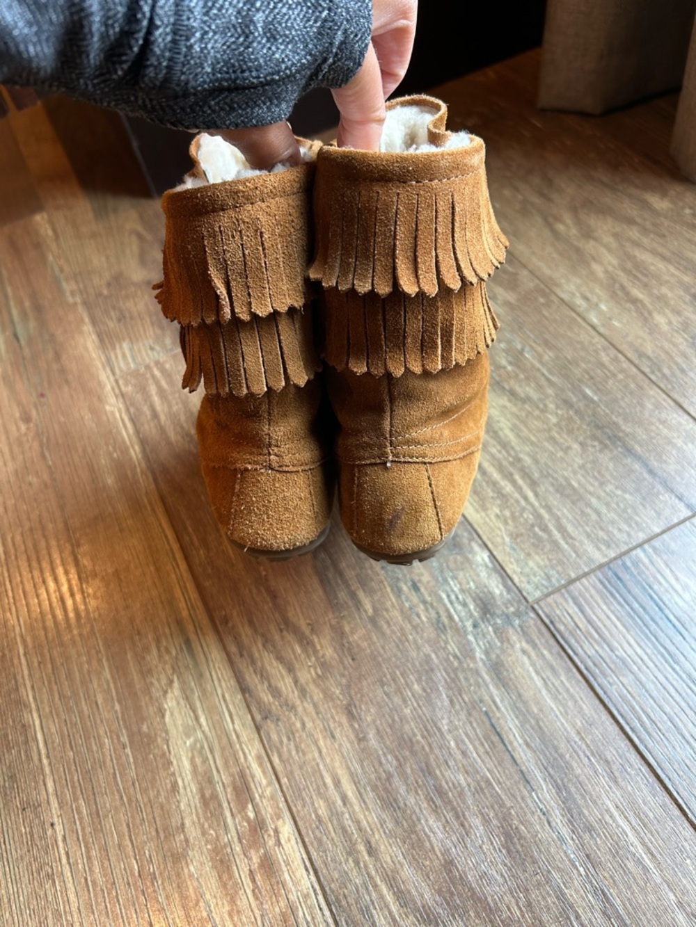 Minnetonka Chestnut Suede Fringe Moccasin Boots - Picture 2 of 9